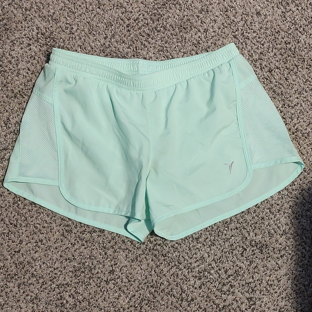 NWOT Old Navy Active Mesh Shorts